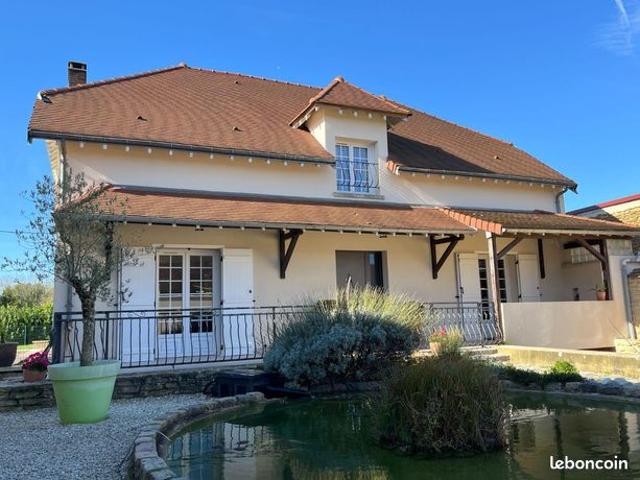 Maison 5 pièces 184 m²
