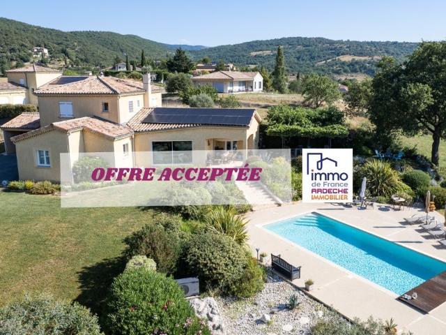 Maison 5 pièces 184 m²
