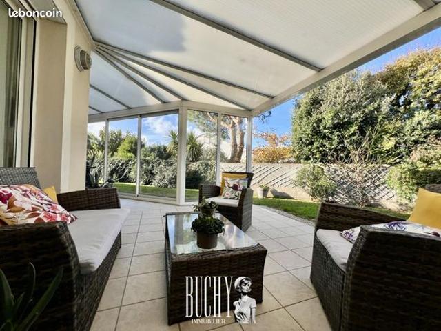 Maison 7 pièces 185 m²