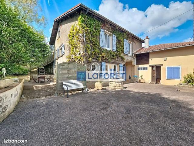 Maison 5 pièces 185 m²