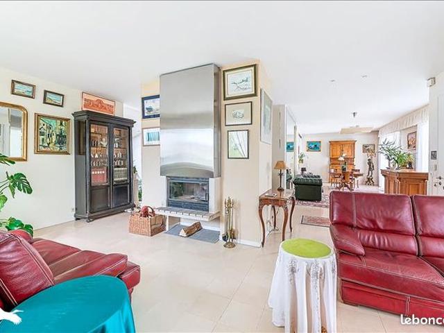 Maison 5 pièces 185 m²