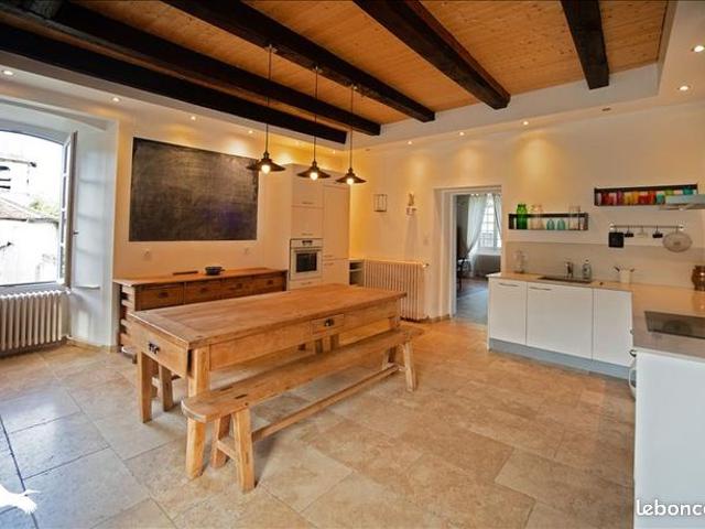 Maison 5 pièces 185 m²