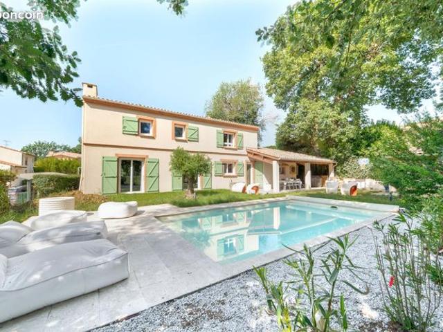 Maison 5 pièces 185 m²