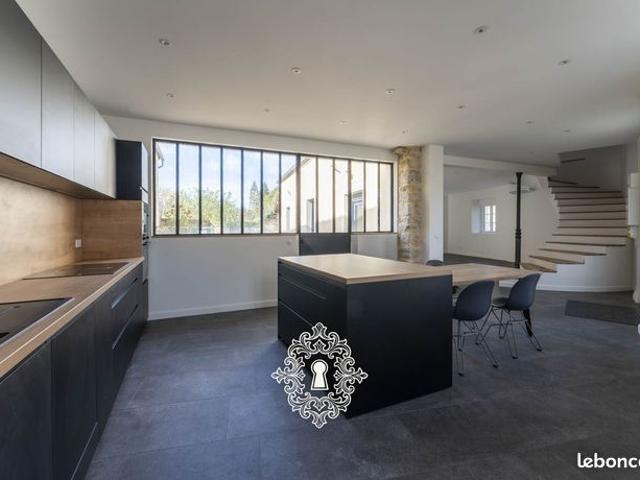 Maison 5 pièces 185 m²