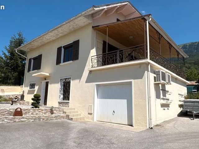 Maison 5 pièces 185 m²