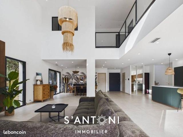Maison 5 pièces 185 m²