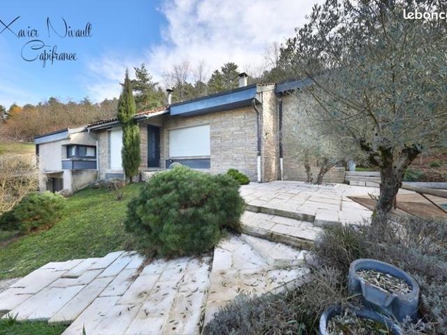 Maison 5 pièces 185 m²