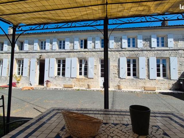 Maison 5 pièces 186 m²