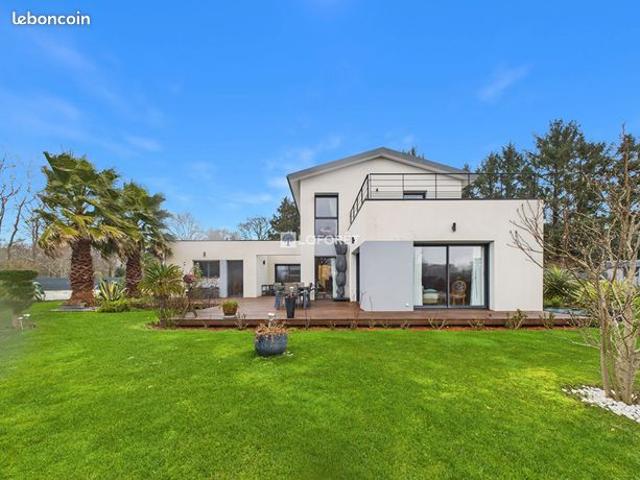 Maison 5 pièces 186 m²