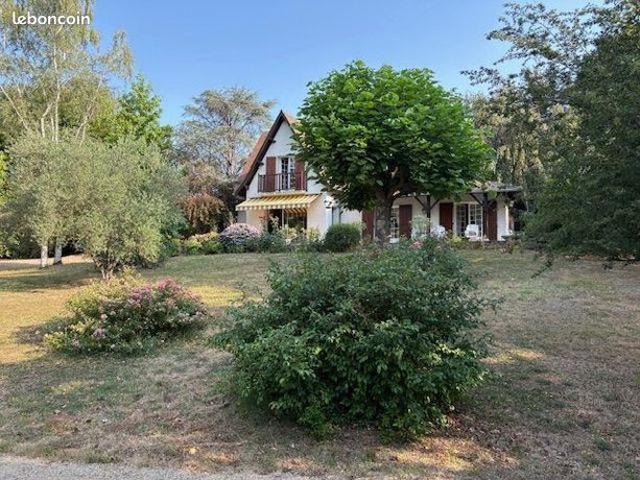 Maison 5 pièces 186 m²
