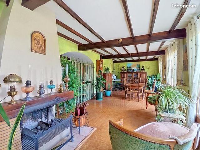 Maison 5 pièces 186 m²