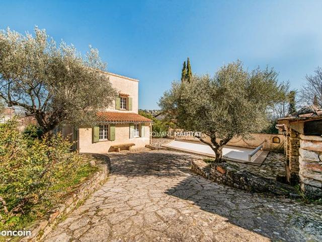 Maison 5 pièces 186 m²