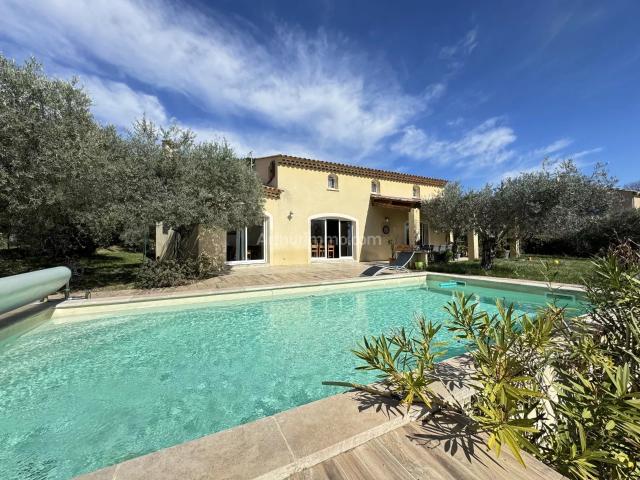 Maison 5 pièces 186 m²
