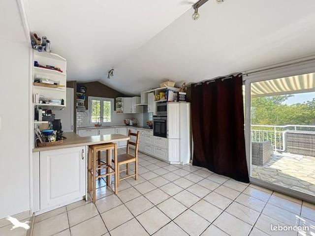Maison 5 pièces 186 m²