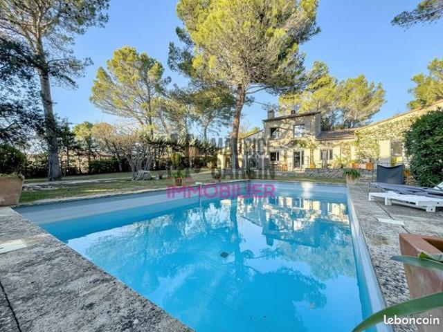 Maison 5 pièces 186 m²