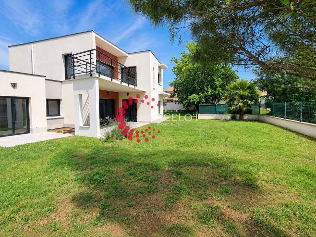 Maison 5 pièces 186 m²