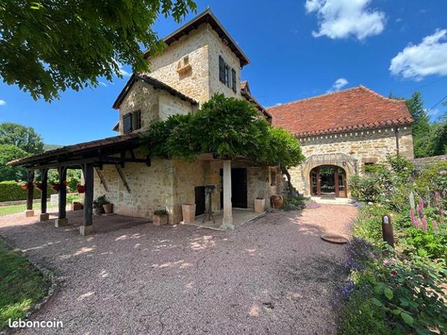 Maison 5 pièces 187 m²