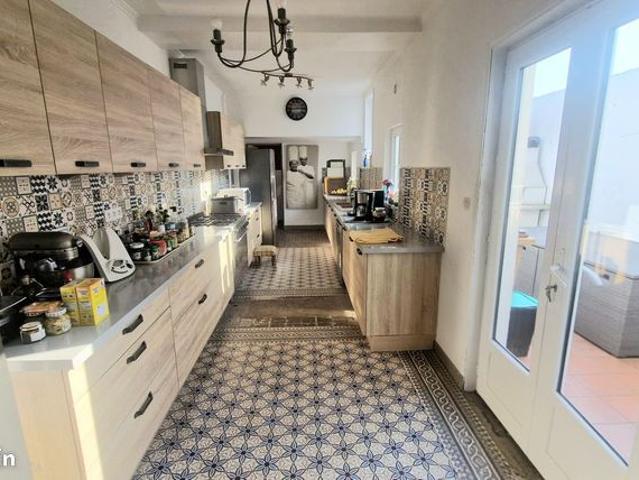 Maison 5 pièces 187 m²