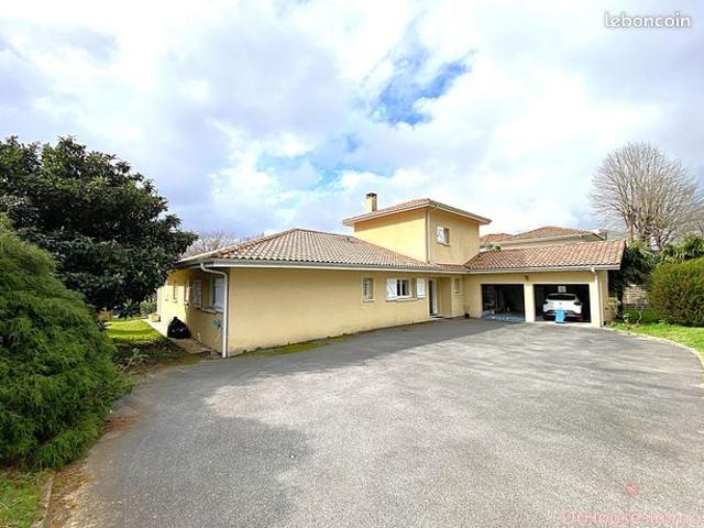 Maison 5 pièces 187 m²
