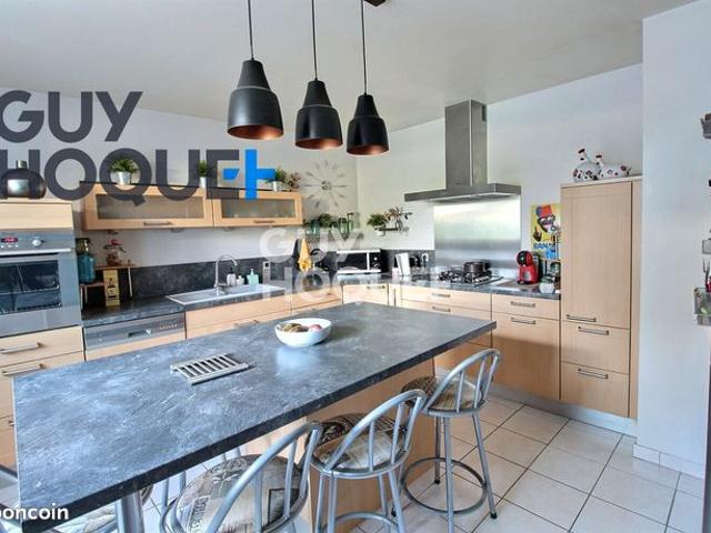 Maison 5 pièces 188 m²