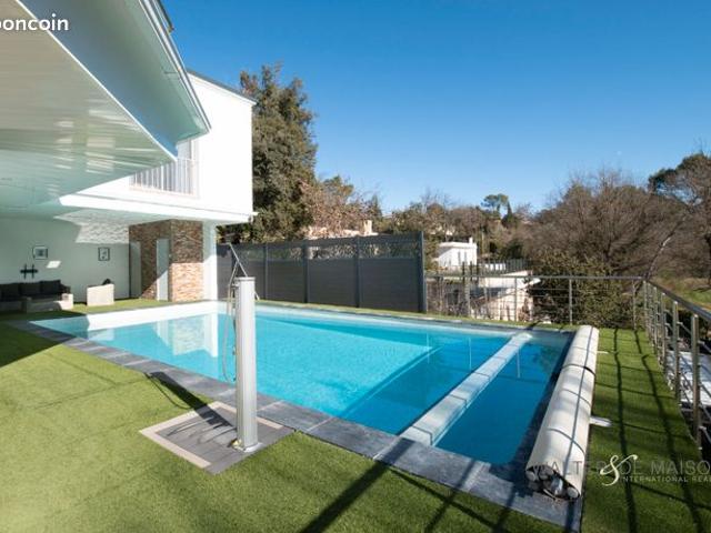 Villa 5 pièces 188 m²