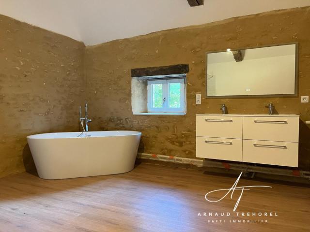 Maison 5 pièces, 188 m² à louer à Morannes sur Sarthe Daumeray 49640