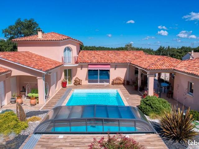 Maison 5 pièces 180 m²