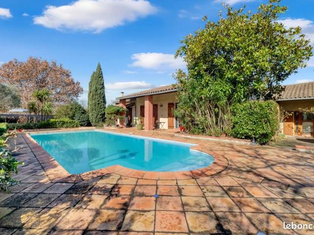 Maison 5 pièces 180 m²