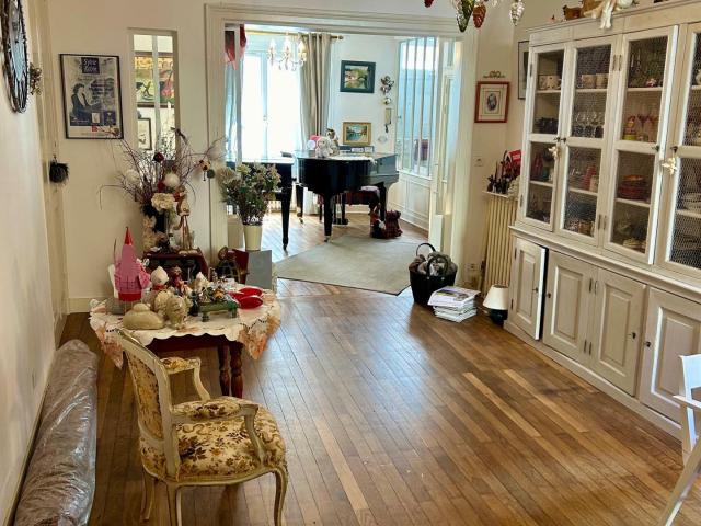 Maison 5 pièces 180 m²