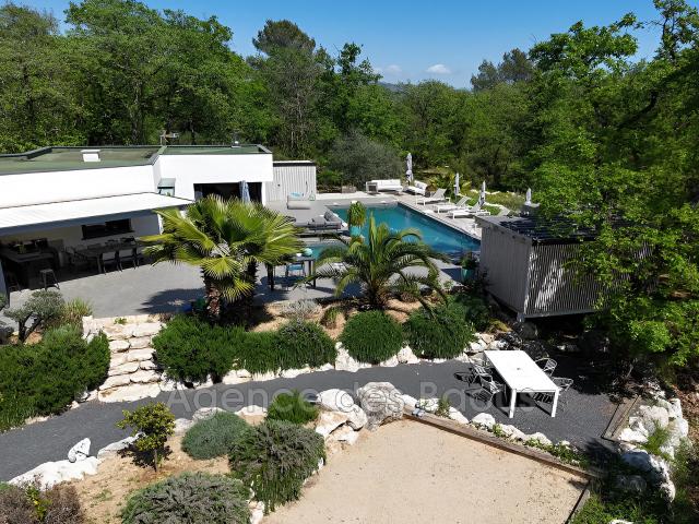 Maison 5 pièces 180 m²