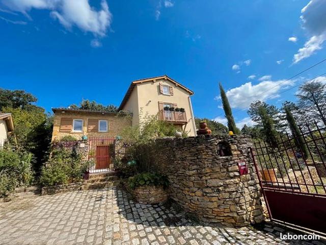 Maison 5 pièces 180 m²