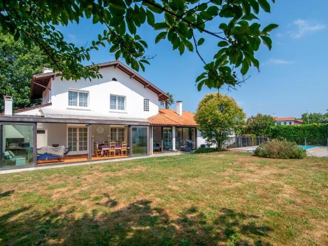 Maison 5 pièces 180 m²