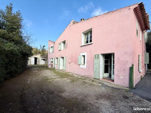Maison 5 pièces 180 m²