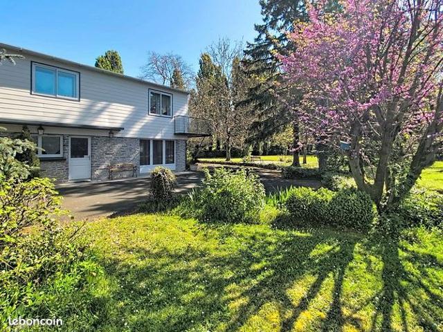 Maison 5 pièces 180 m²