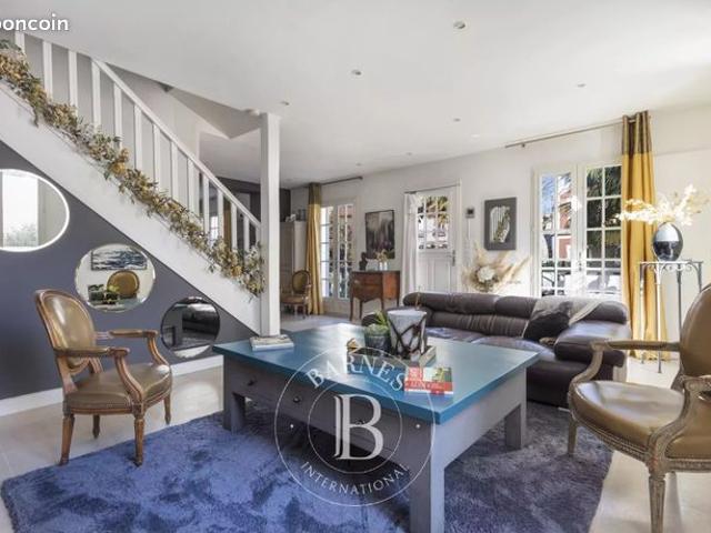Maison 5 pièces 180 m²