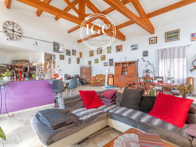 Maison 5 pièces 180 m²