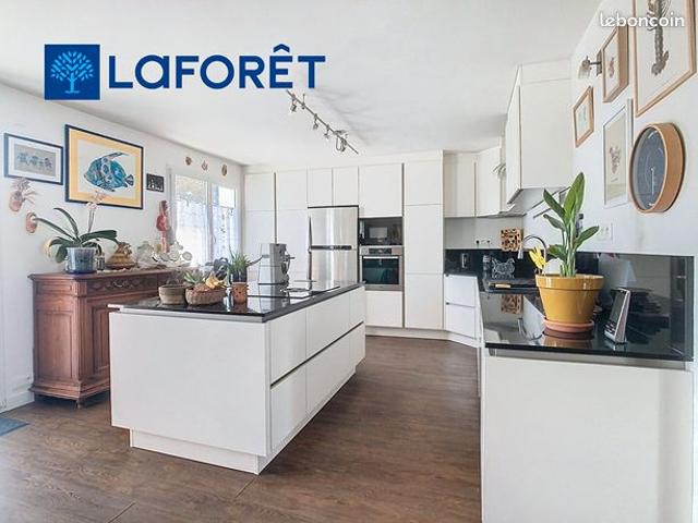 Maison 5 pièces 180 m²