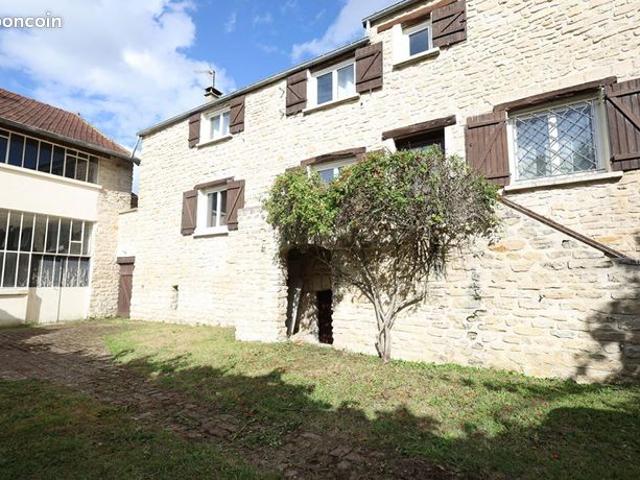 Maison 5 pièces 180 m²