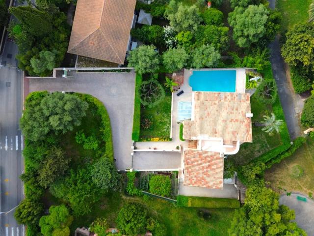 Maison 5 pièces 180 m²