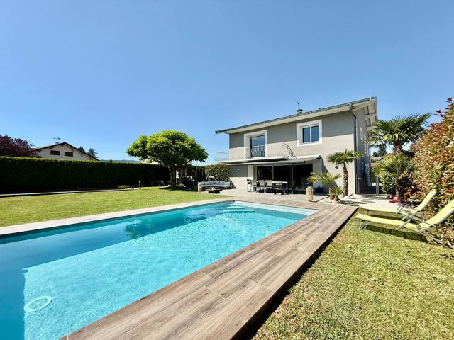 Maison 5 pièces 180 m²