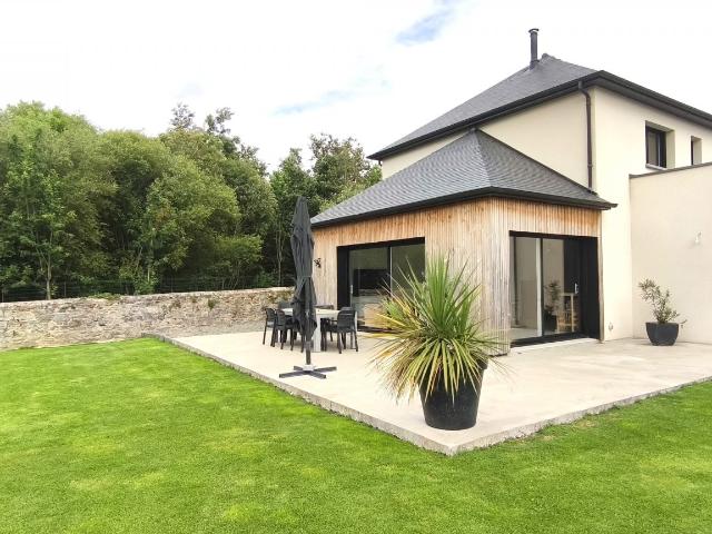 Maison 5 pièces 180 m²