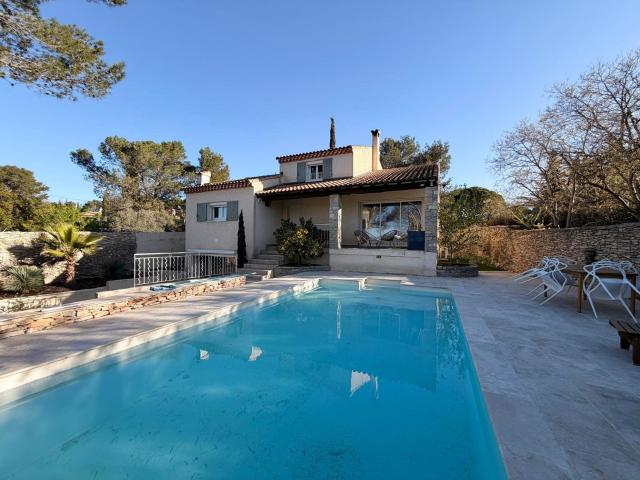 Maison 5 pièces 180 m²