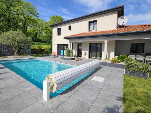 Maison 5 pièces 180 m²
