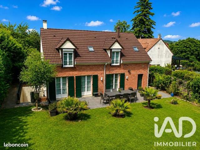 Maison 5 pièces 180 m²