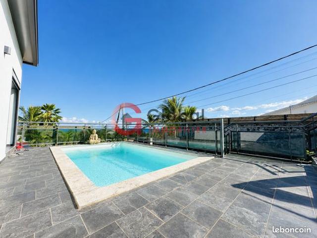 Maison 5 pièces 180 m²