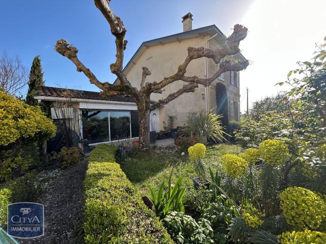 Maison 5 pièces 180 m²