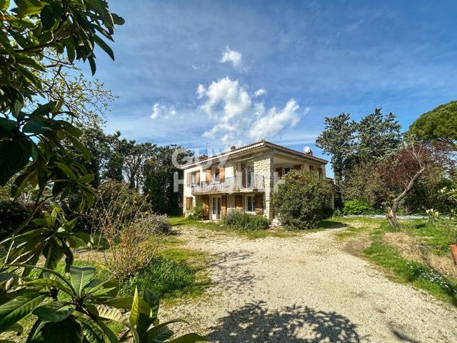 Maison 5 pièces 180 m²