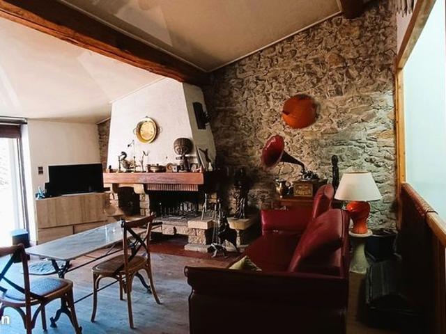 Maison 5 pièces 180 m²