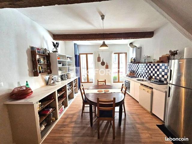 Maison 5 pièces 180 m²