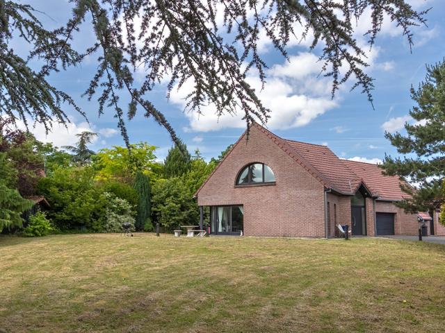 Maison 5 pièces 180 m²